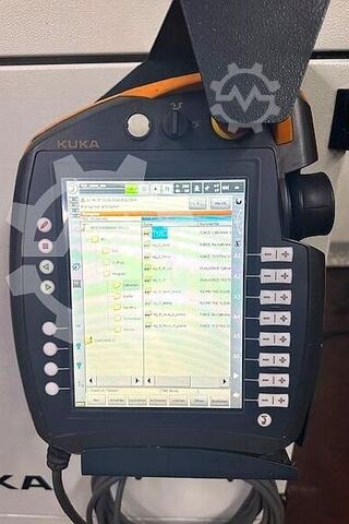 Průmyslový robot KUKA KR 210