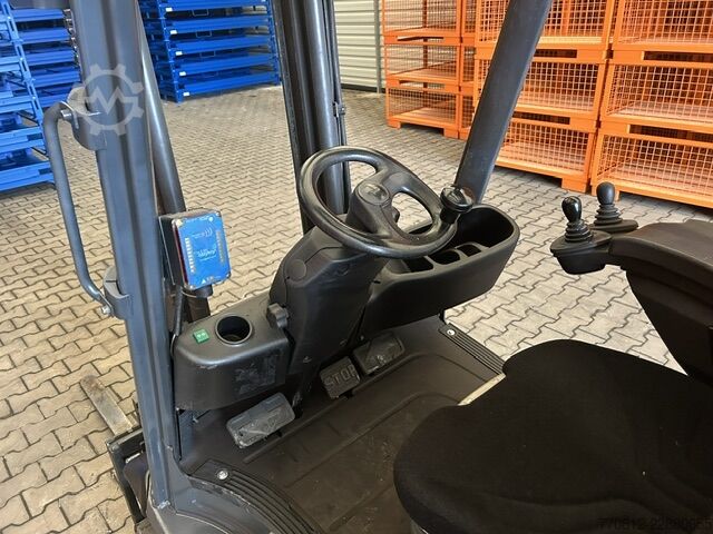 Wózek widłowy Linde H18T LPG