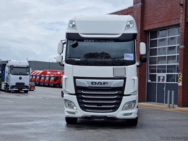 Chassis met cabine DAF XF 530 SuperSpaceCab 6x2*4 - Chassis 740 cm - L...