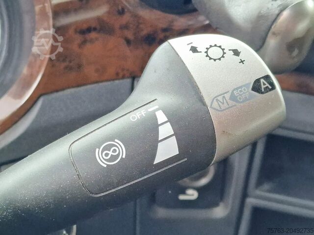 Chassis met cabine DAF XF 530 SuperSpaceCab 6x2*4 - Chassis 740 cm - L...