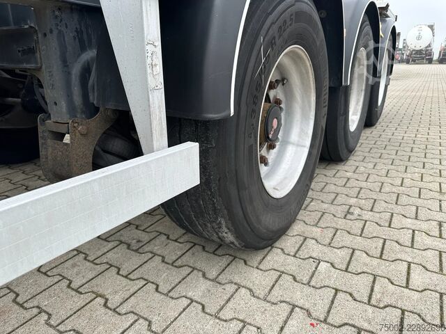 Transport de conteneurs Van Hool 3B2013 20FT ADR CHASSIS / empty weight 3.300kg ...