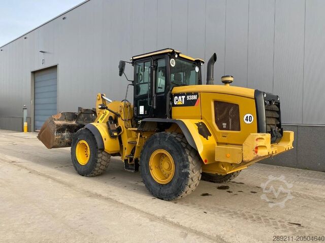 Wheel loader CAT 938 M (Bucket + Forks)