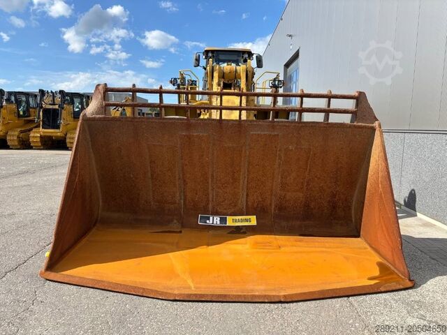 Wheel loader CAT 988 H