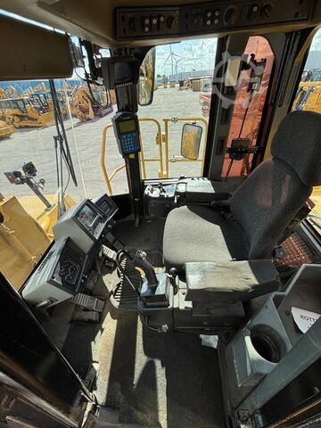 Wheel loader CAT 988 H