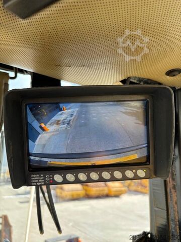 Wheel loader CAT 988 H