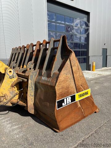 Wheel loader CAT 988 H