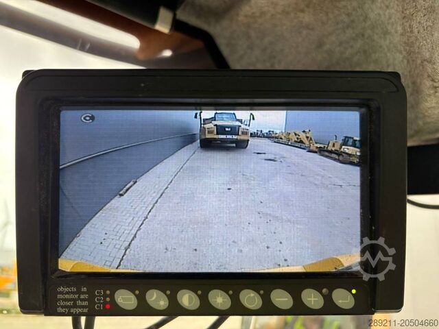 Wheel loader Volvo L 90 H (High tip + New tires)