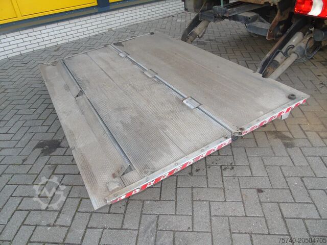 Kühl-/Tiefkühltransport Mercedes-Benz Antos 1932 + EURO 6 + CARRIER + LIFT