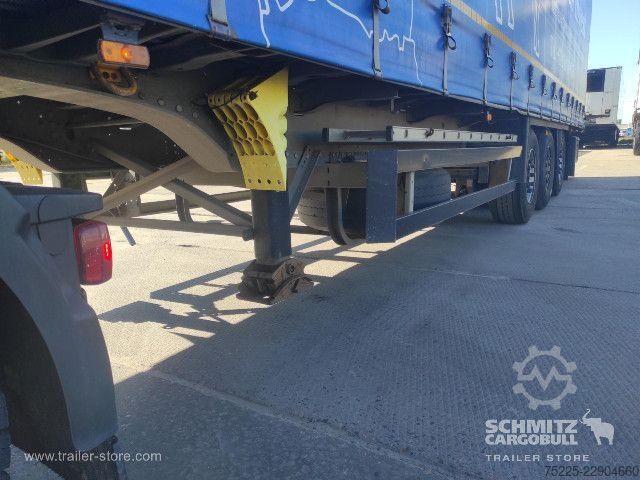 Semirimorchio con telone Schmitz Cargobull Curtainsider Standard