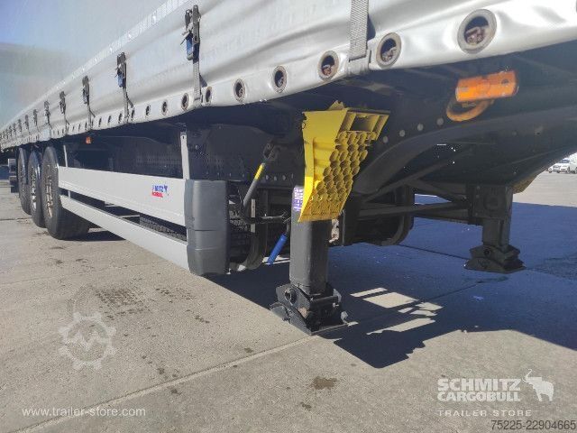 Semirimorchio con telone Schmitz Cargobull Curtainsider Standard