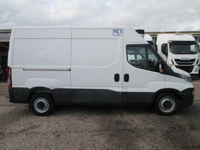 Furgão frigorífico IVECO 35s12 *Carrier-Tiefkühler*Klima*Euro 6*