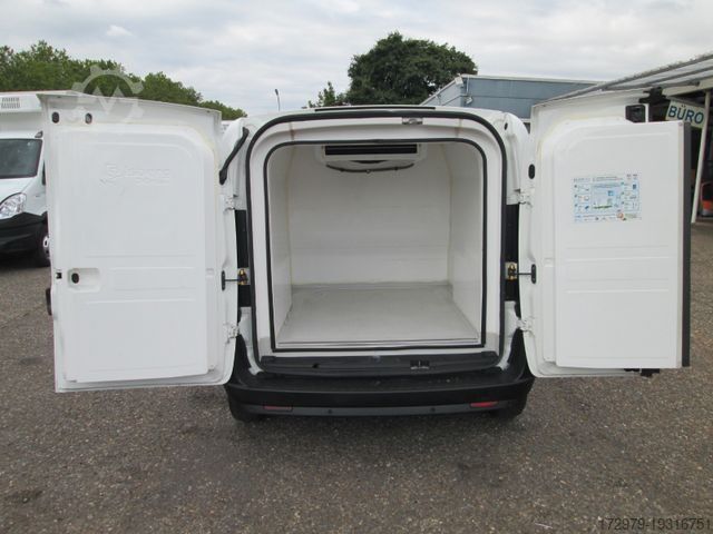 Chladírenská dodávka FIAT Doblo 1.3 *Kühlwagen*Euro5*