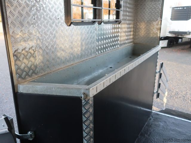 Kreaturvogn MAN TGL 12.250 BL 4x2 für 5 Pferde Aufbau Bj.: 2022