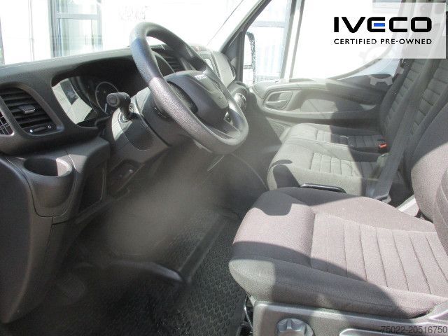 Vrachtwagen met bakwagen IVECO 35C16 Koffer/LBW