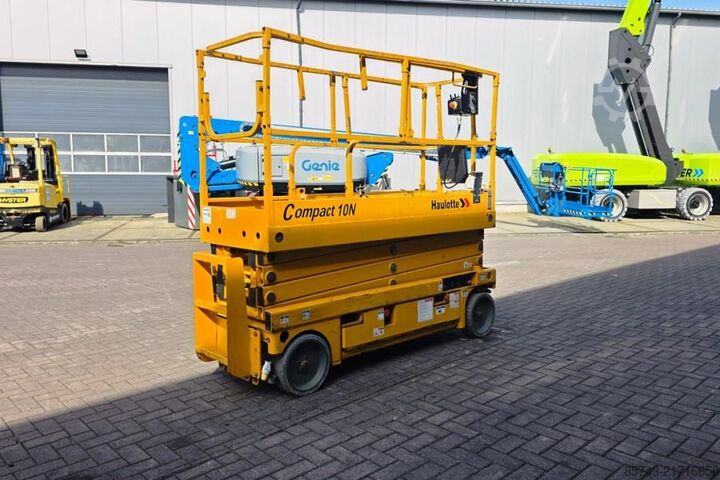 Ψαλίδι ανύψωσης Haulotte Compact 10N Electric, 10m Working Height, 230kg Ca