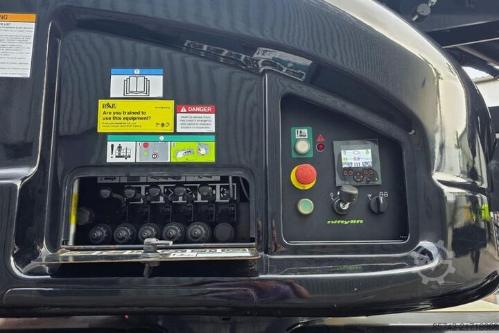 Αρθρωτή τηλεσκοπική πλατφόρμα εργασίας Niftylift HR28 HYBRID 4x4 MK2 Hybrid, 4x4 Drive, 28m Working