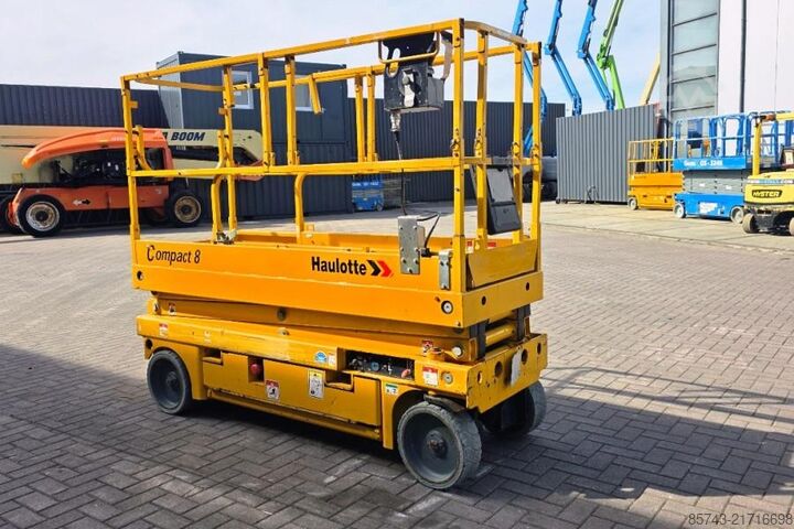 Ψαλίδι ανύψωσης Haulotte Compact 8 Electric, 8.2m Working Height, 350kg Cap