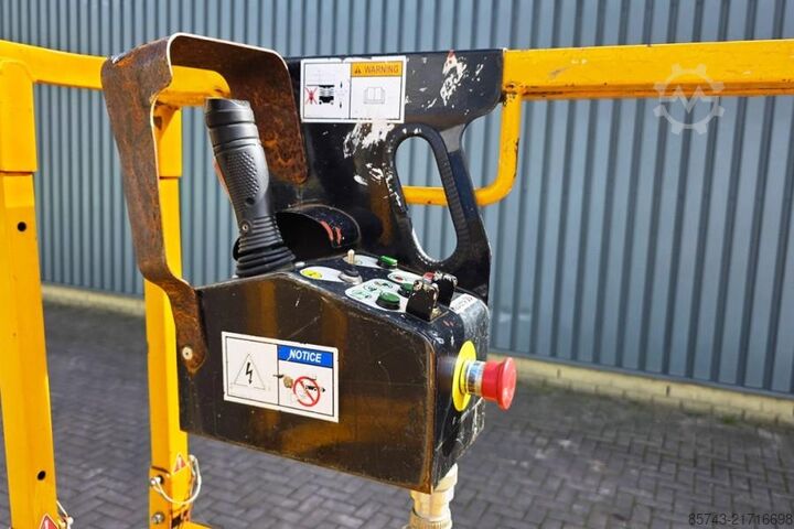Ψαλίδι ανύψωσης Haulotte Compact 8 Electric, 8.2m Working Height, 350kg Cap