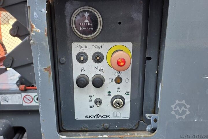 Ψαλίδι ανύψωσης SkyJack SJ6832RT Diesel, 4x4 Drive, 11.6m Working Height,