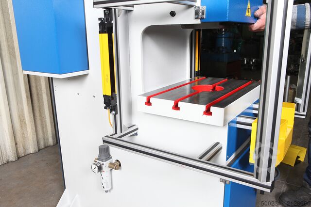 Eksantrik pres 20 ton - C çerçeve Fresan FP 20P Eccentric Press