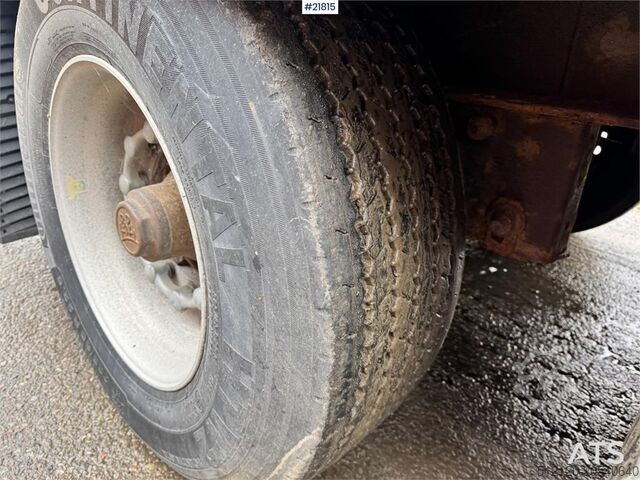 Curtain sided Krone Curtain-Side Trailer – EU Approved