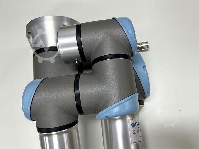 Industrijski robot Universal Robots UR10e