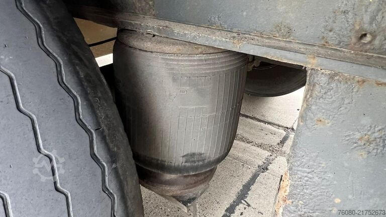 Klizne cerade SCHMITZ SPR 27 (SAF AXLES / DISC BRAKES / FREINS DISQUE)