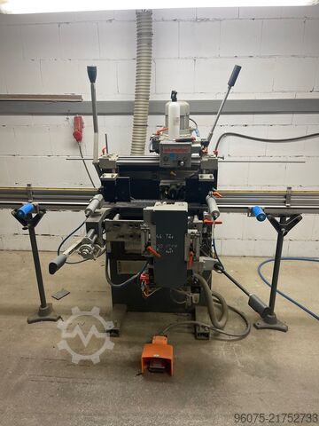 Sehr guter Zustand wenig gebraucht elumatec KF 178