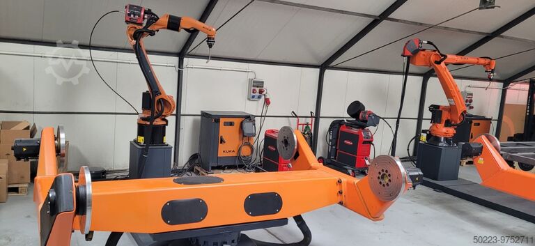Robot de sudură KUKA / FRONIUS KR8 R-2100-2 KRC4, TPS 500i, KP3-V2H750
