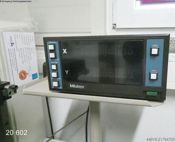 Proiettore di profili MITUTOYO PV 500