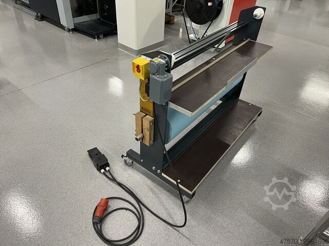 Automatyczna przewijarka tkanin do offestu Automatic cloth rewinder for offset printing machines Vliesstoff Kasper