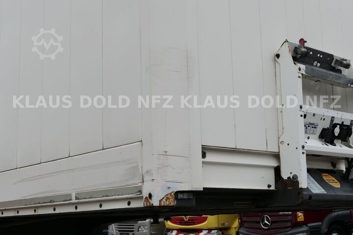 Gesloten oplegger KRONE SD Koffer 95m³ Liftachse
