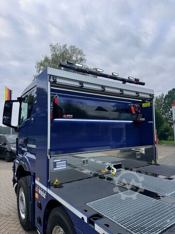 Reboque MAN TGS 35.540  Maschinentransporter mit Rampen
