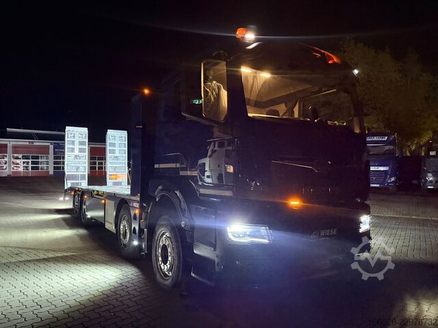 Reboque MAN TGS 35.540  Maschinentransporter mit Rampen