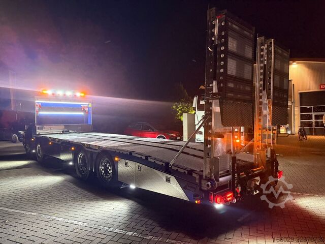 Reboque MAN TGS 35.540  Maschinentransporter mit Rampen