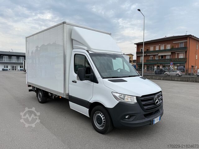 FURGON ÎNCHIS CU RAMPA HIDRAULICĂ Mercedes-Benz sprinter 314 cdi