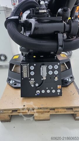 Industriële robot KUKA KR 210 R3100 ultra + KR C4
