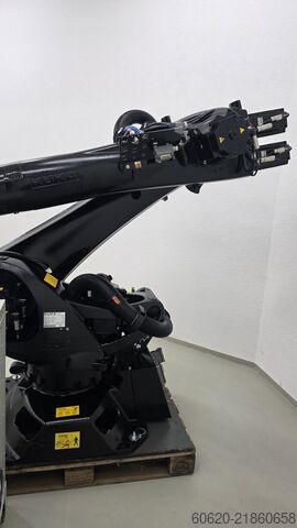 Robot industrial KUKA KR 210 R3100 ultra + KR C4