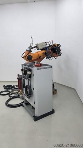 Svařovací robot KUKA KR 240-2 2000 KUKA / SKS "KR 240-2 2000 + KRC2 ed05 + SKS LSQ 4