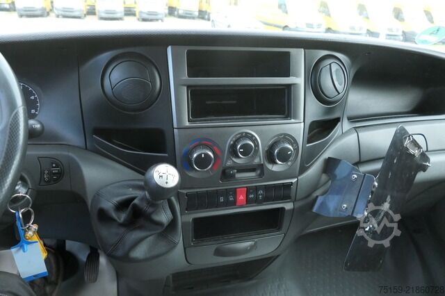 Kasa kamyoneti iveco Daily 35 S11 C30C AUTOMATIK KAMERA Regale LUFT DURCHGANG EURO-5 CoC