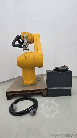Endüstriyel robot Stäubli RX160 + CS8C