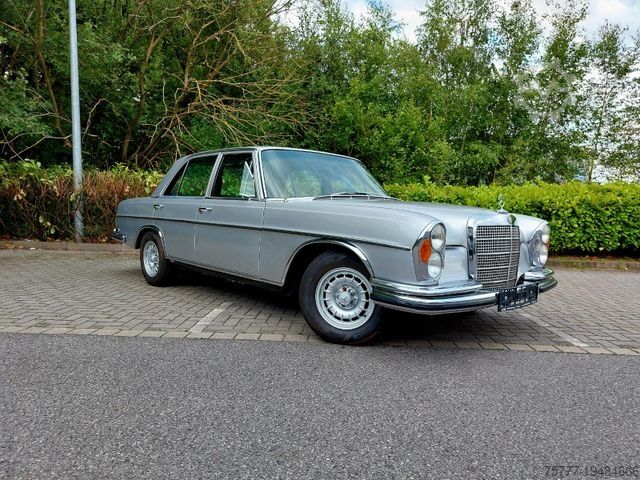 Bestelwagen MERCEDES-BENZ 280 SE 3.5 Limousine W108