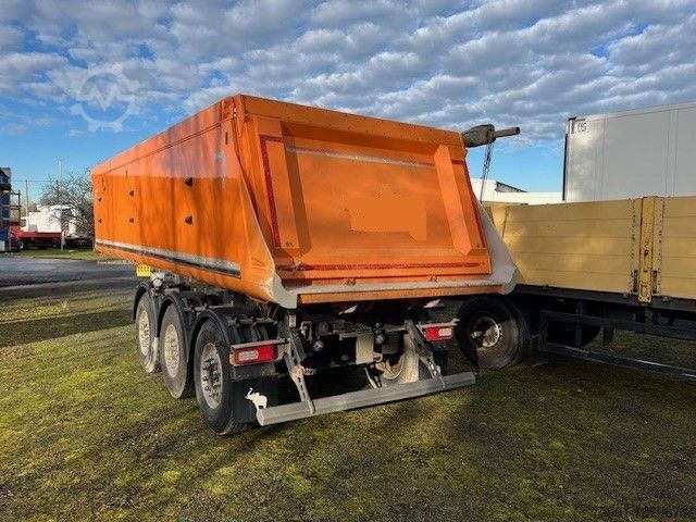 Volquete semirremolque SCHMITZ CARGOBULL SKI 24 7,2 Alu Kastenmulde  Verschleißboden neu