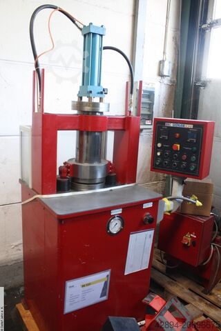 Honing Machine - External - Vertical Kennametal Model 77C