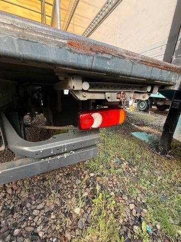 Furgone chiuso DAF LF 210 PS , Schlafkabine, Möbeltransporter