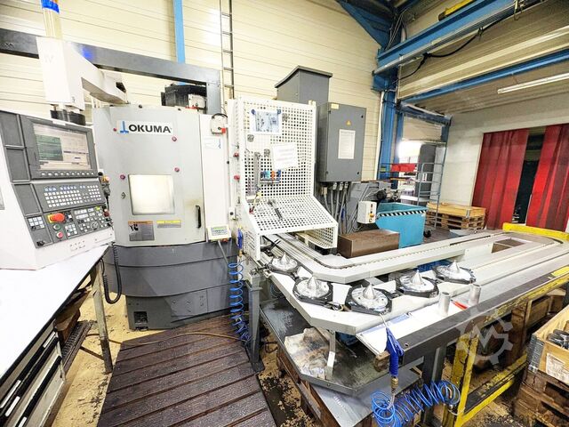 Torno CNC OKUMA LVT300-M