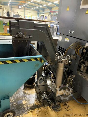 Torno CNC OKUMA LVT300-M