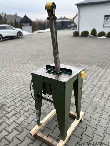 Bandschuurmachine voor smalle elementen  