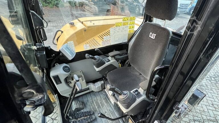 Midi excavator CAT 308 E 2 CR 2017