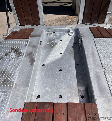 Low loader trailer Möslein T3-6,60 VB F neuer 3 Achs Tieflader- Anhänger
